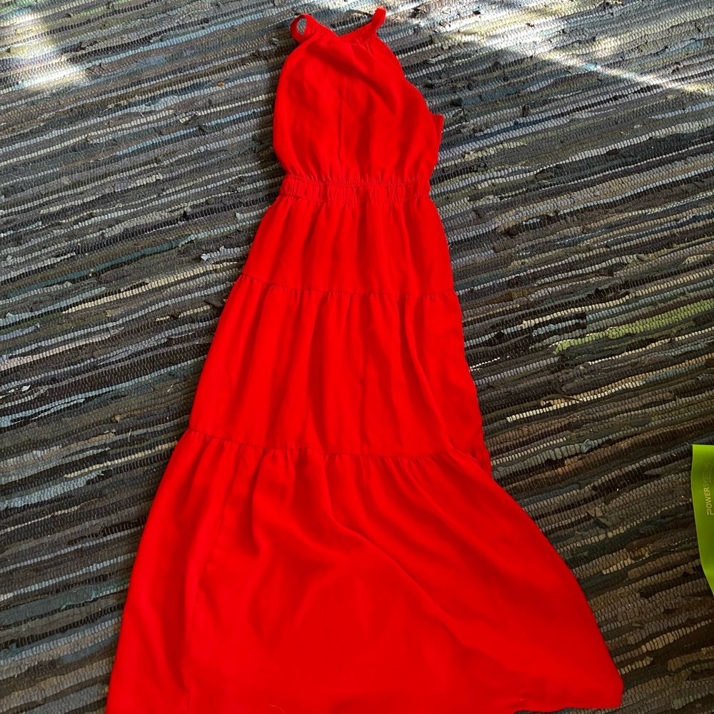 Red maxi dress 🌶️